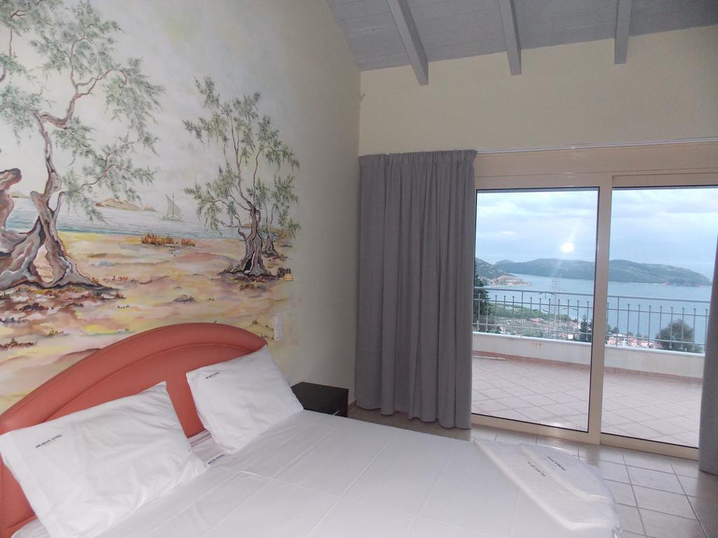 Hotel Theasis Paralia Sergoulas Стая снимка